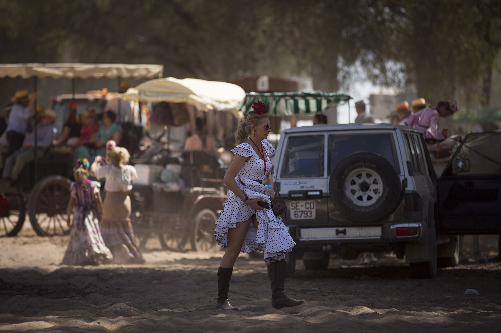 El paso de hermandades del Rocío por la Raya Real