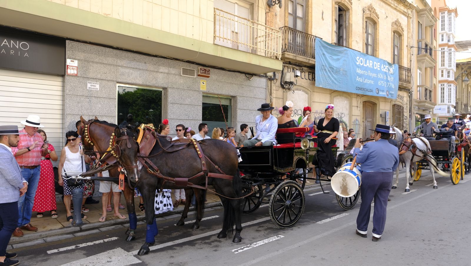 La ofrenda a la Virgen del Mar en imágenes