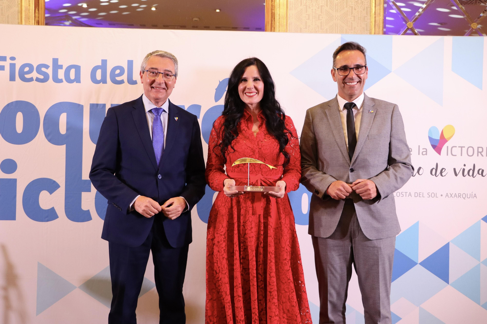 Diana Navarro recibe el 'Boquerón de Plata'. Diana Navarro recibe el 'Boquerón de Plata'.