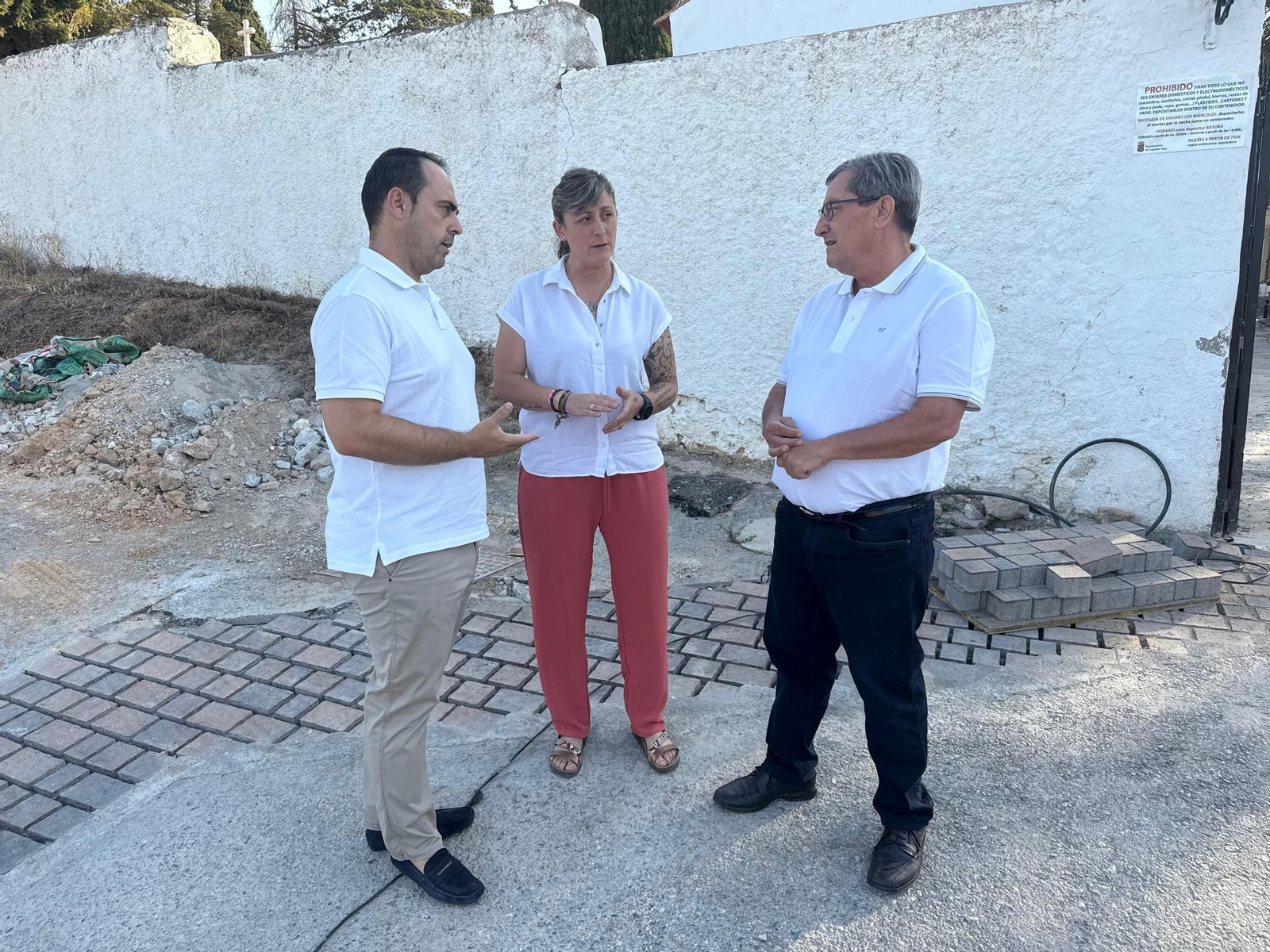 José Antonio Carranza, Alexandra García y Pepe Entrena, en Cogollos de la Vega