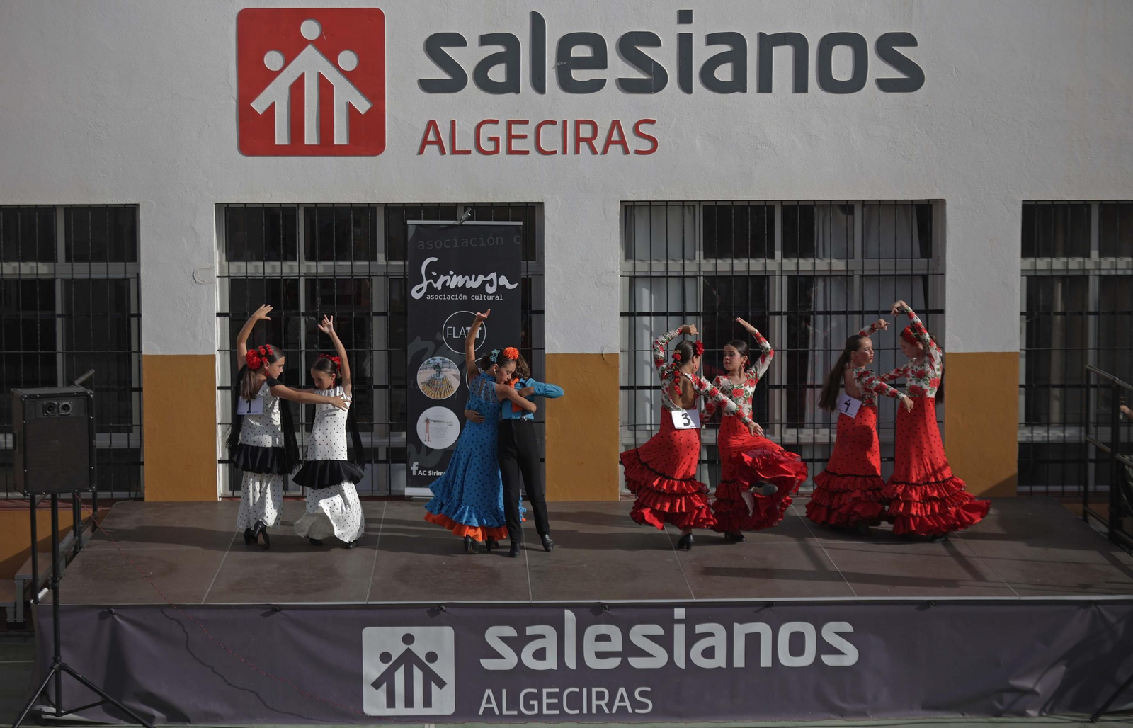 Fotos del I concurso de sevillanas 'Entre Volantes' en Algeciras