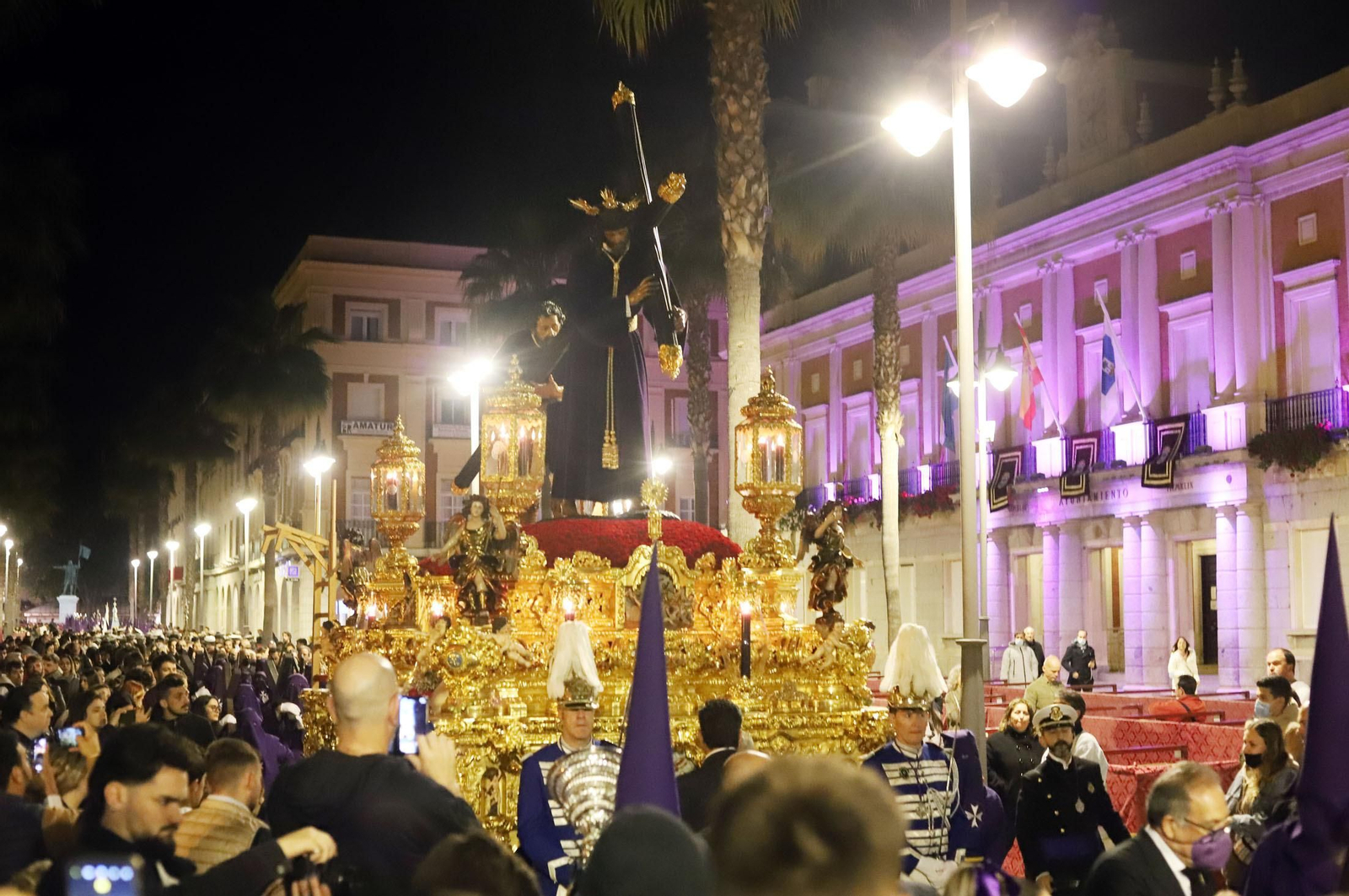 Imágenes del Nazareno en la madrugá de Huelva