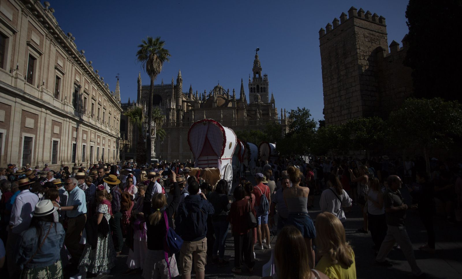 Salida de la Hermandad de Sevilla hacia El Rocío