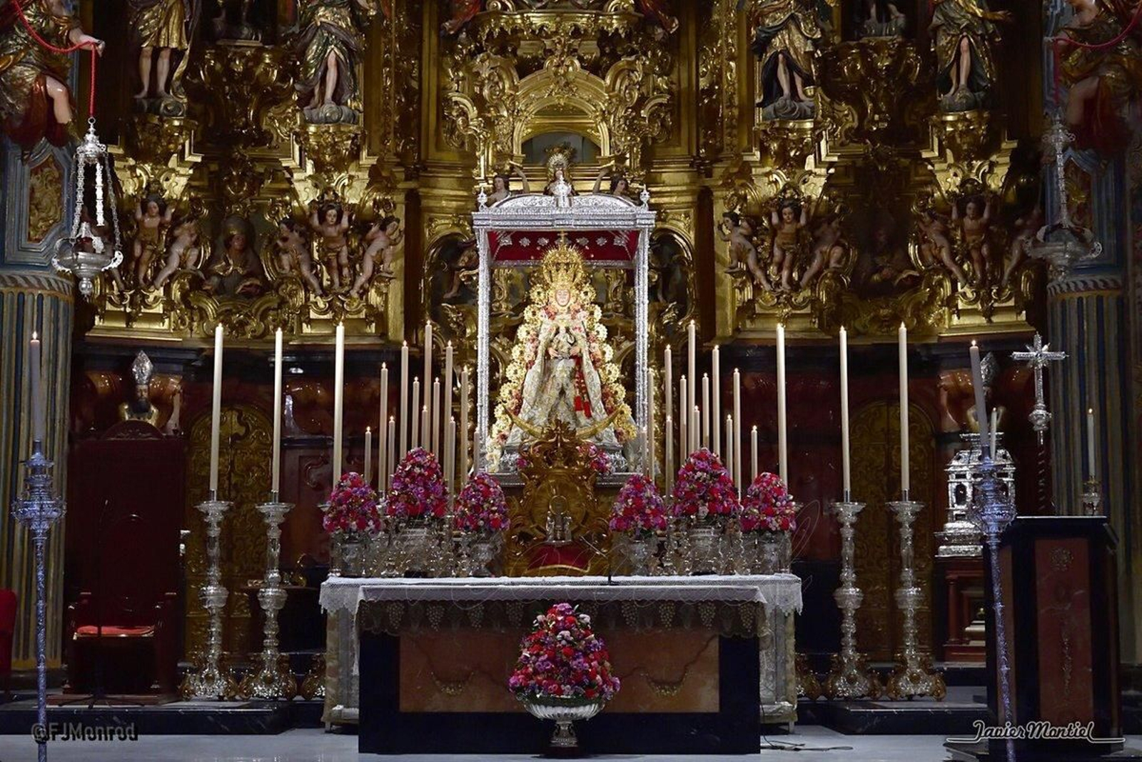 La Virgen del Rocío estrena recorrido en la procesión de su centenario.