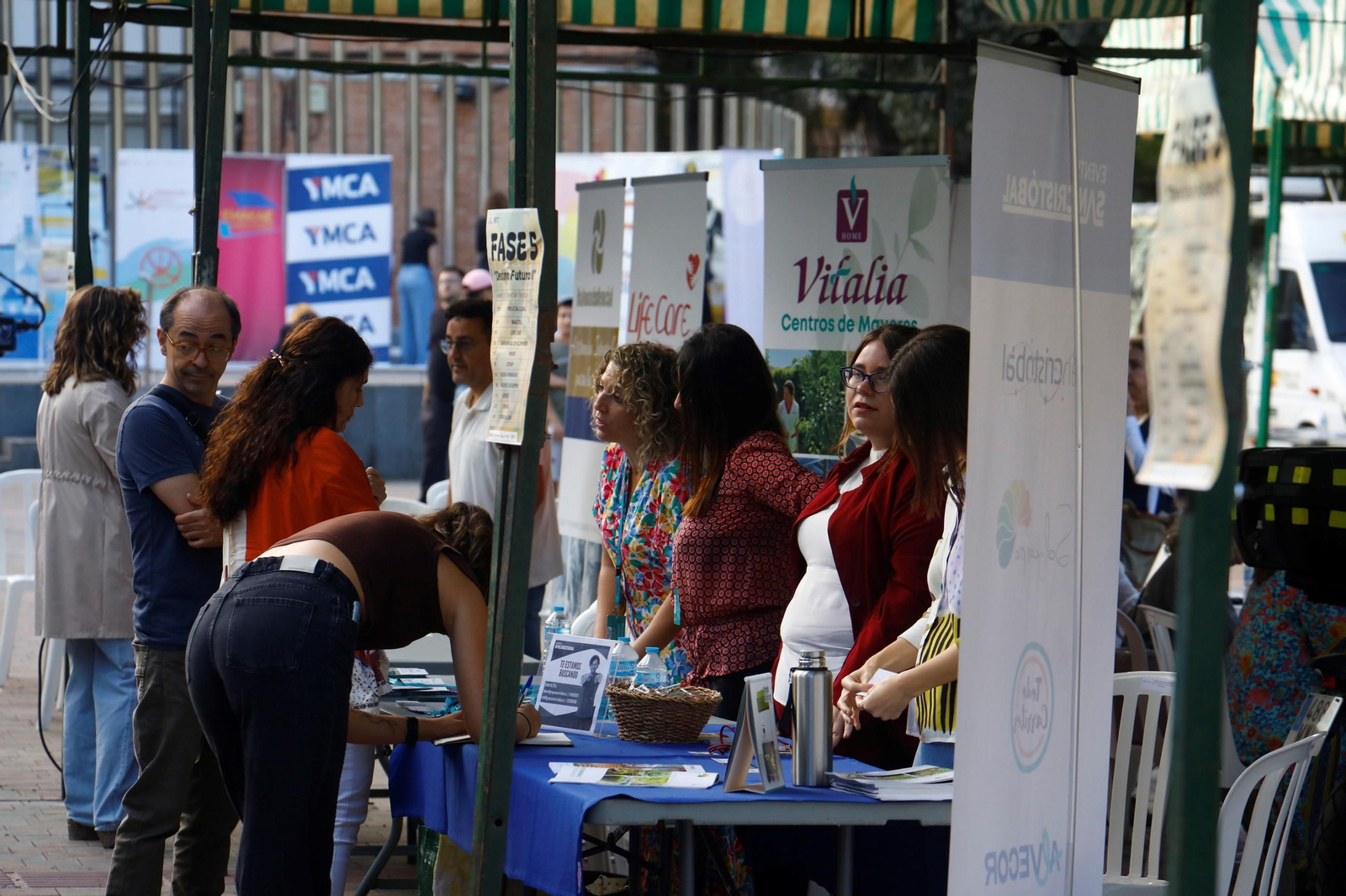 La I Feria de Empleo de Distrito Sur, en imágenes