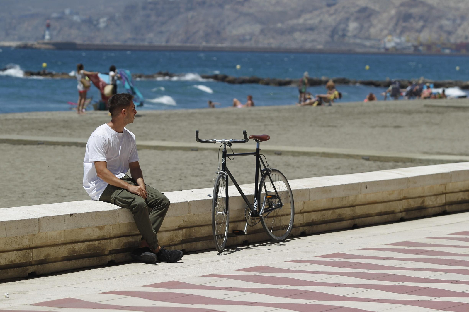 Fotogalería primer día vigilantes playas de Almería
