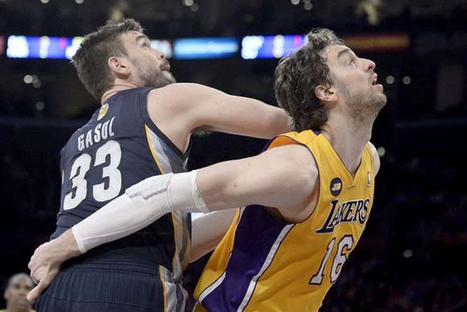 La conexión Pau-Kobe da el triunfo a los Lakers ante los Grizzlies de Marc