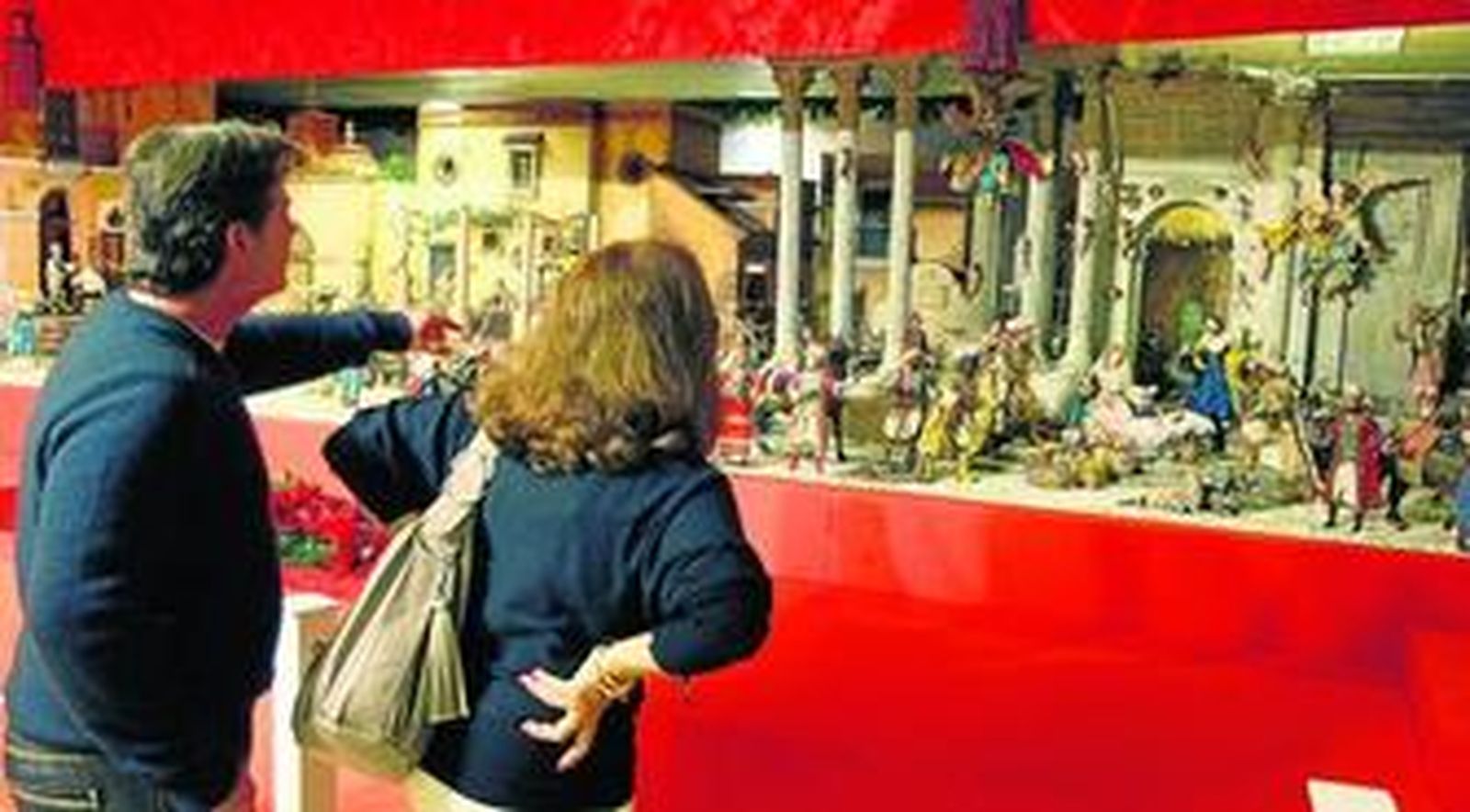 El conjunto recrea escenas de la vida cotidiana de la época.