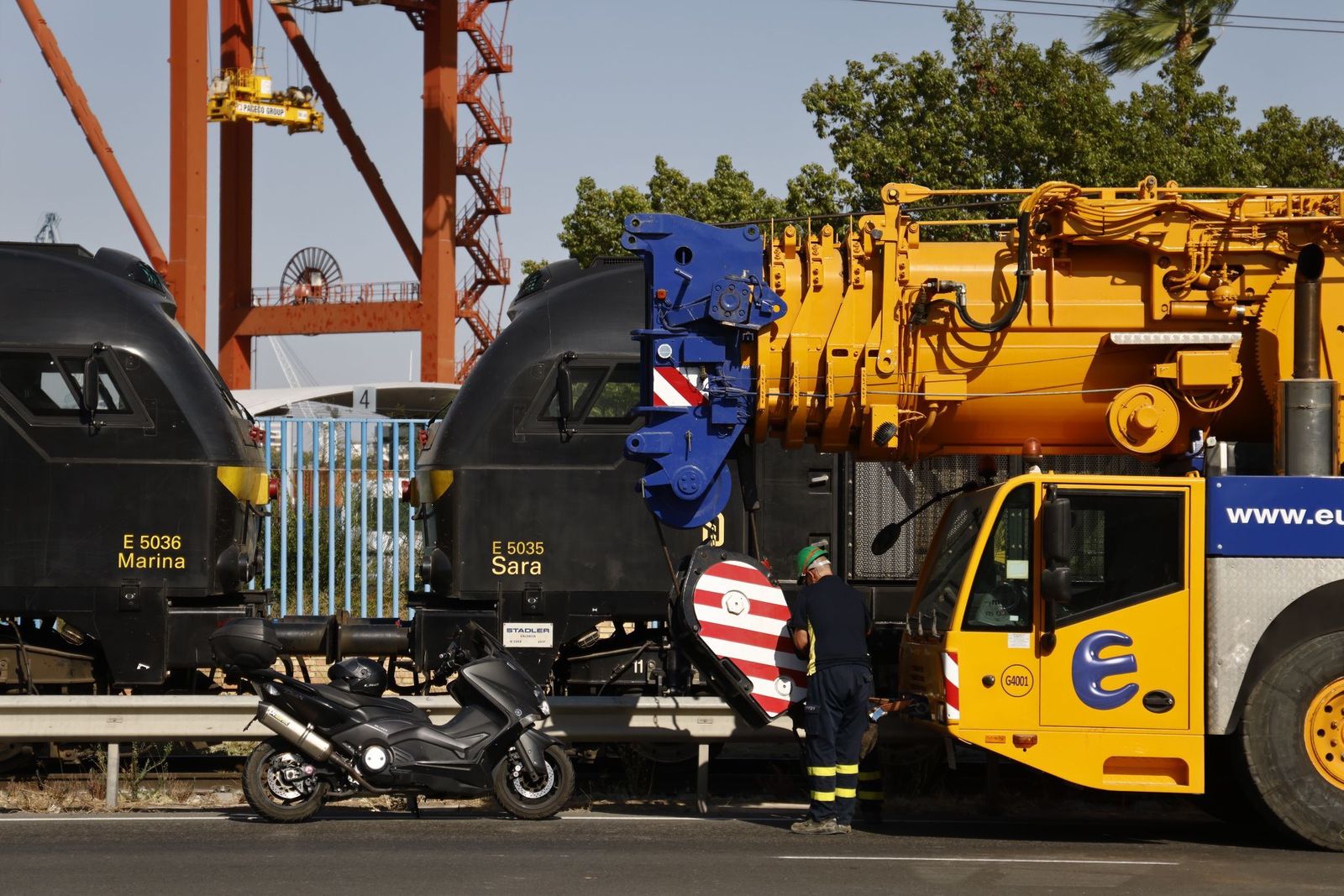 Descarrila un tren de mercancías en el Puerto de Sevilla