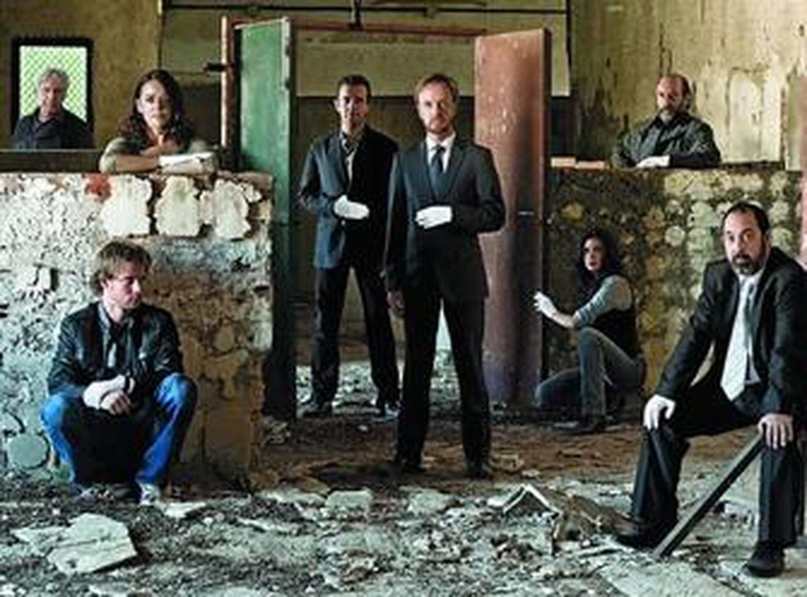 El elenco de actores de la serie 'Guante Blanco', de Televisión Española.