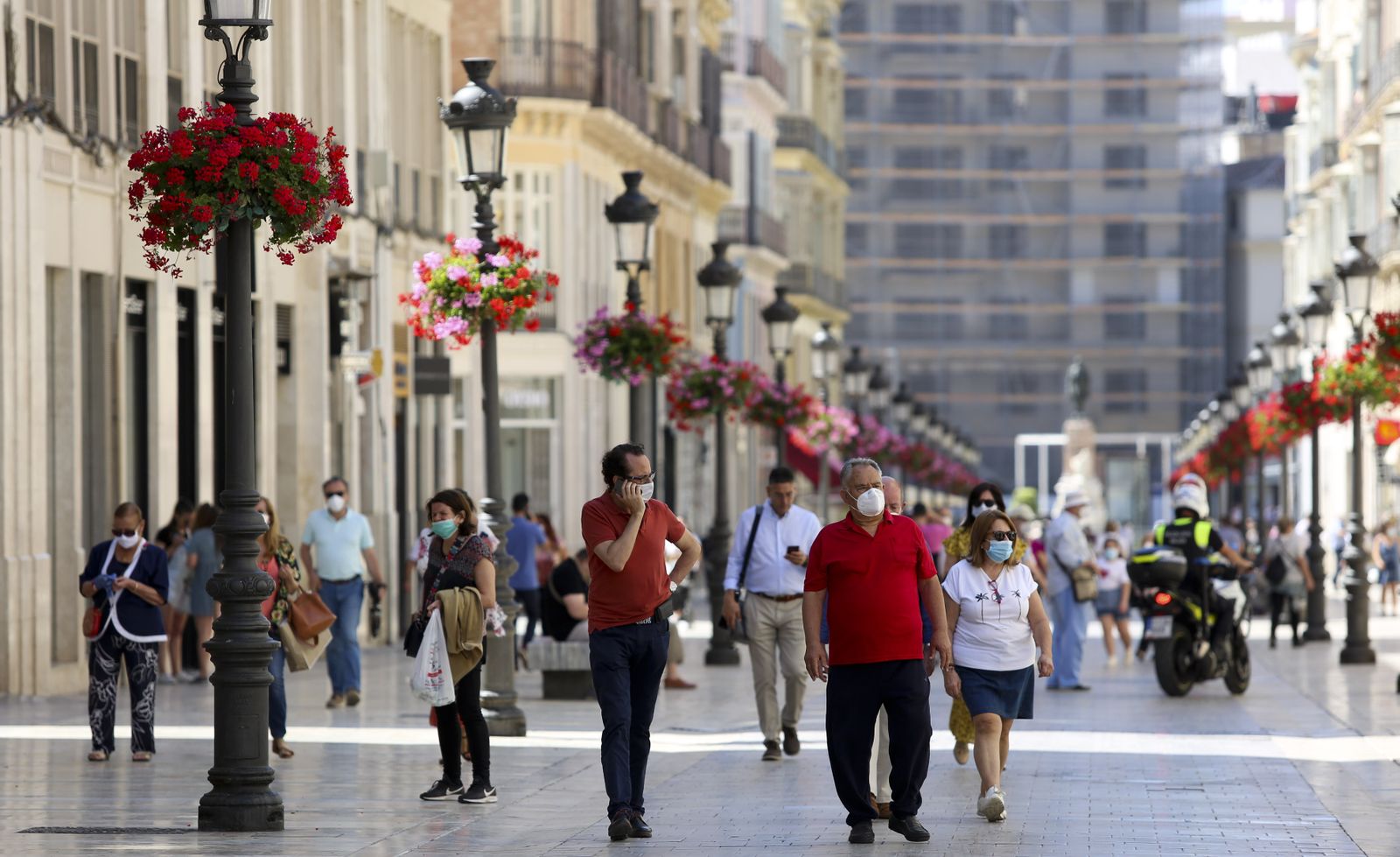 Las fotos del centro de Málaga, de vuelta a la vida con la desescalada