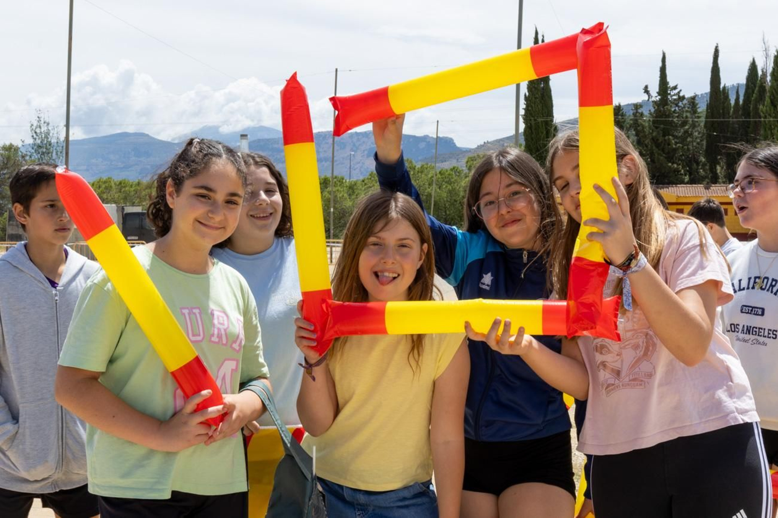 Exhibición de la Patrulla Aspa del Ejército del Aire y del Espacio con motivo del 1.200 aniversario de la capitalidad de Jaén