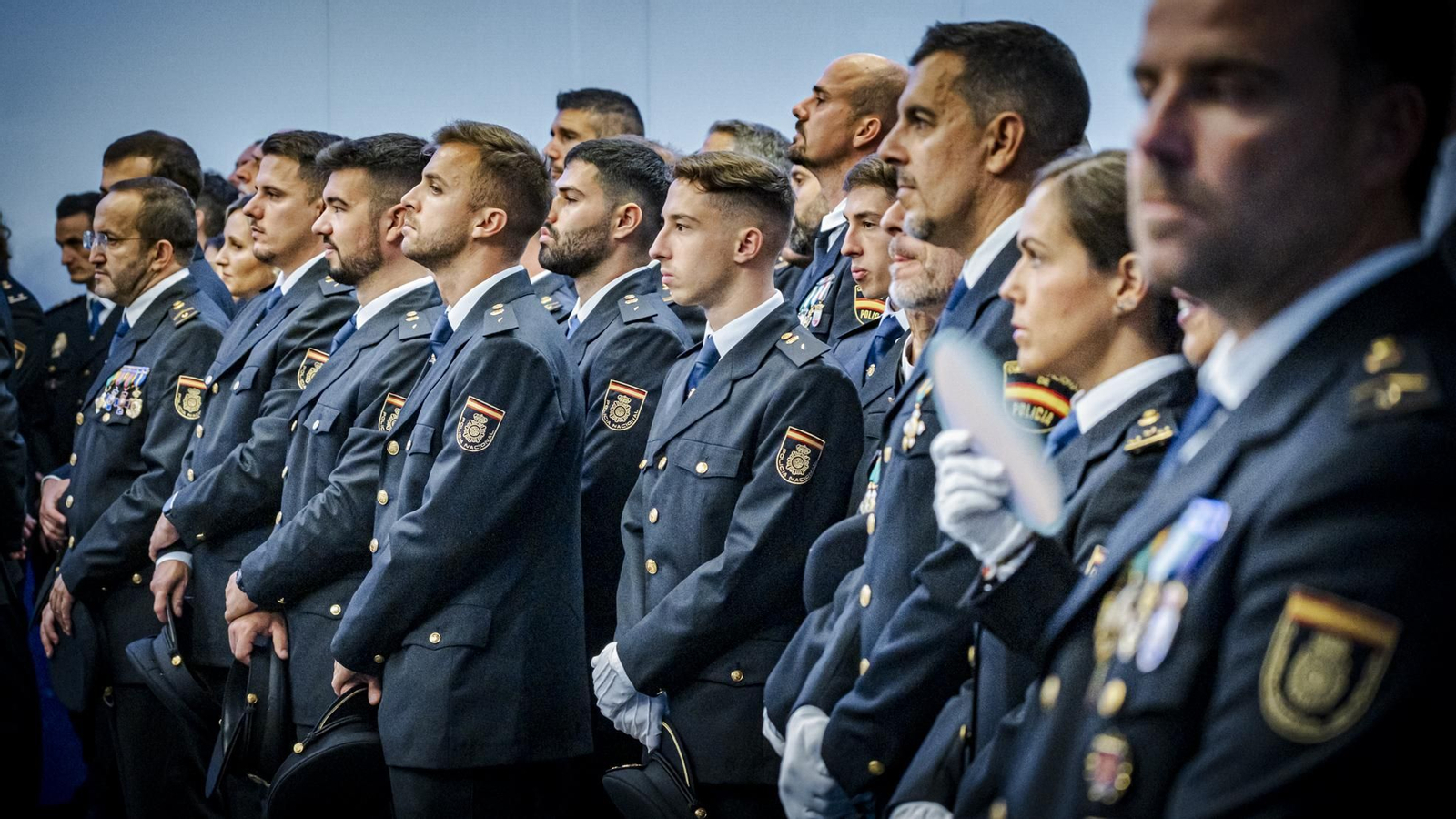 Las imágenes de la celebración del acto del Día de la Policía Nacional en Cádiz.