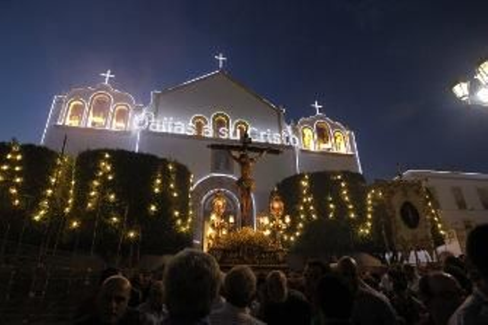 El cielo retruena con su patrón