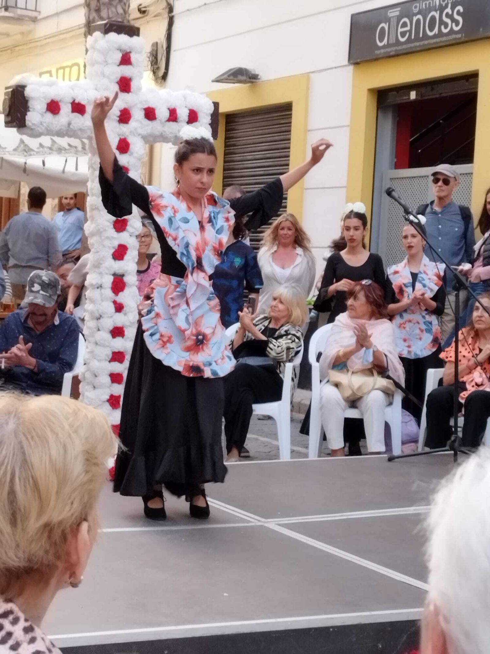 Una imagen de la Cruz de Mayo.