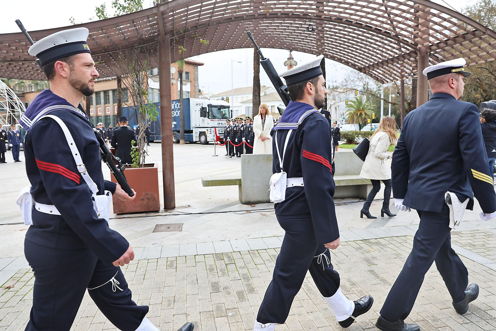 Imágenes del homenaje a a la Policía Nacional en su 201 aniversario