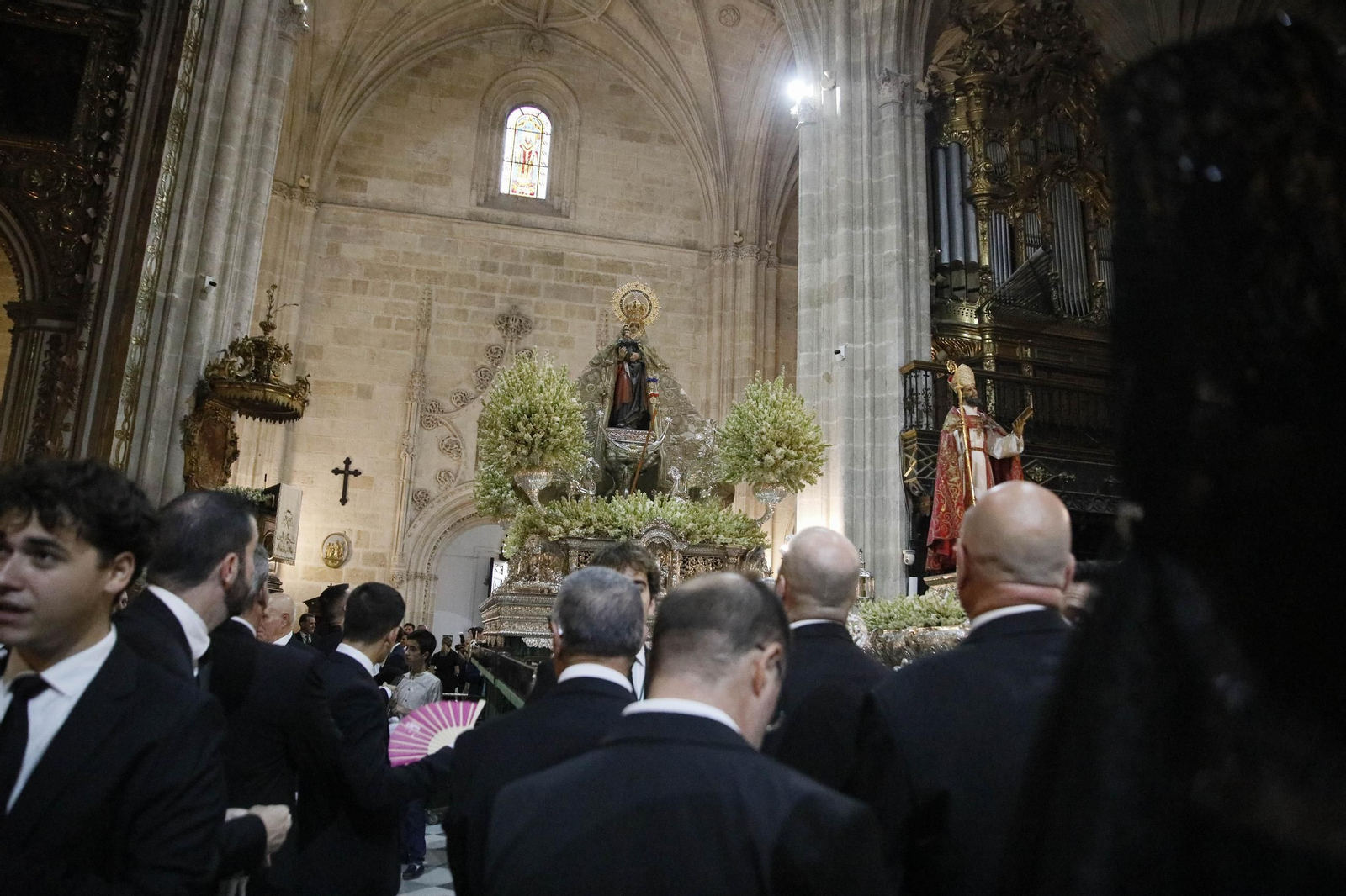 Las mejores imágenes de la procesión Stma. Virgen del Mar, acompañada por San Indalecio