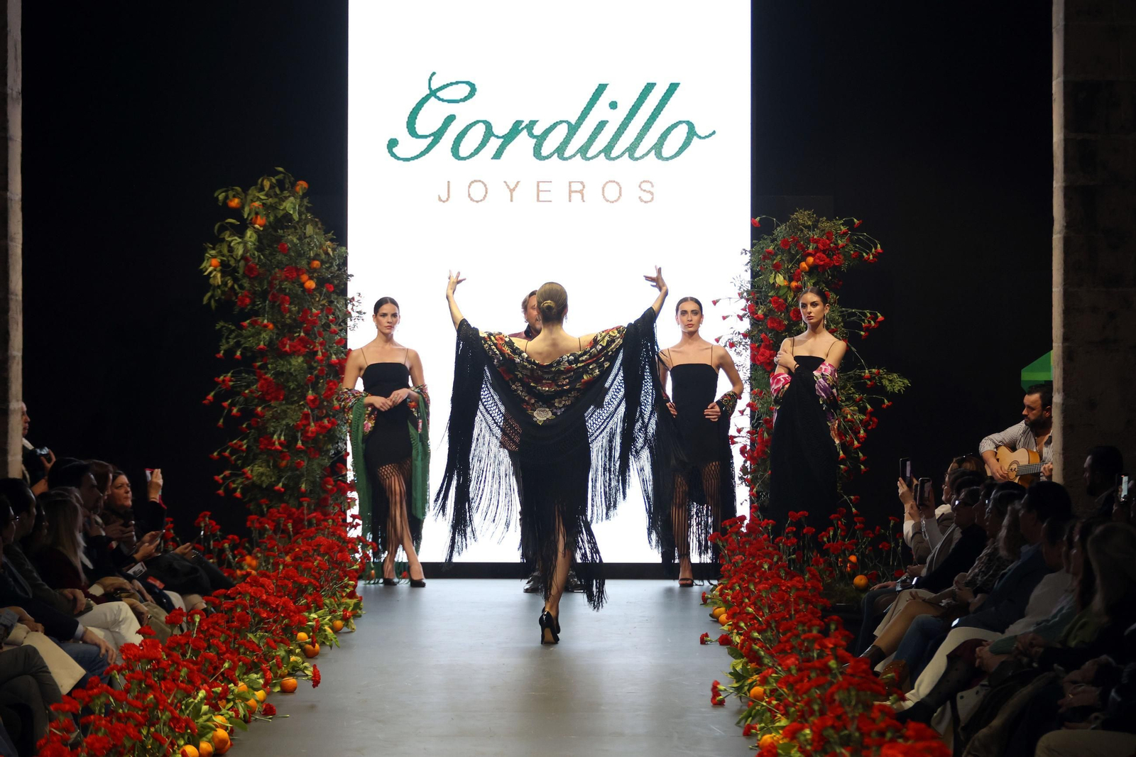 Desfile de Joyería Gordillo en la Pasarela Flamenca Jerez 2025 Desfile de Joyería Gordillo en la Pasarela Flamenca Jerez 2025