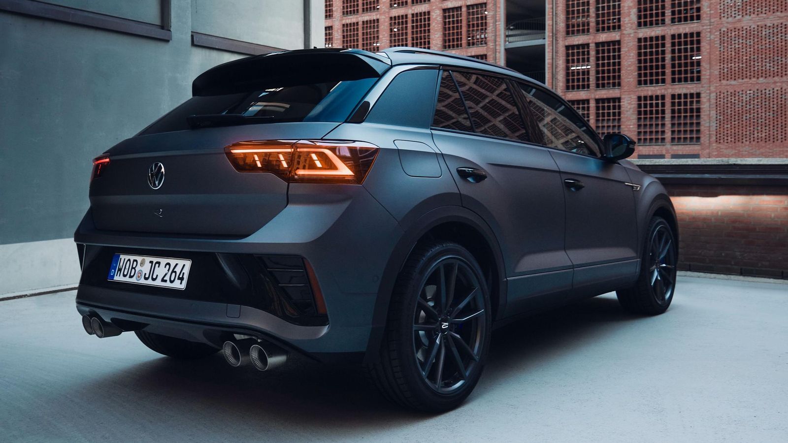 Cualquiera de las dos versiones con el 2.0 TSI de 300 CV tiene tracción total, al igual que ocurre en algunos casos con el 2.0 TDI de 150 CV.