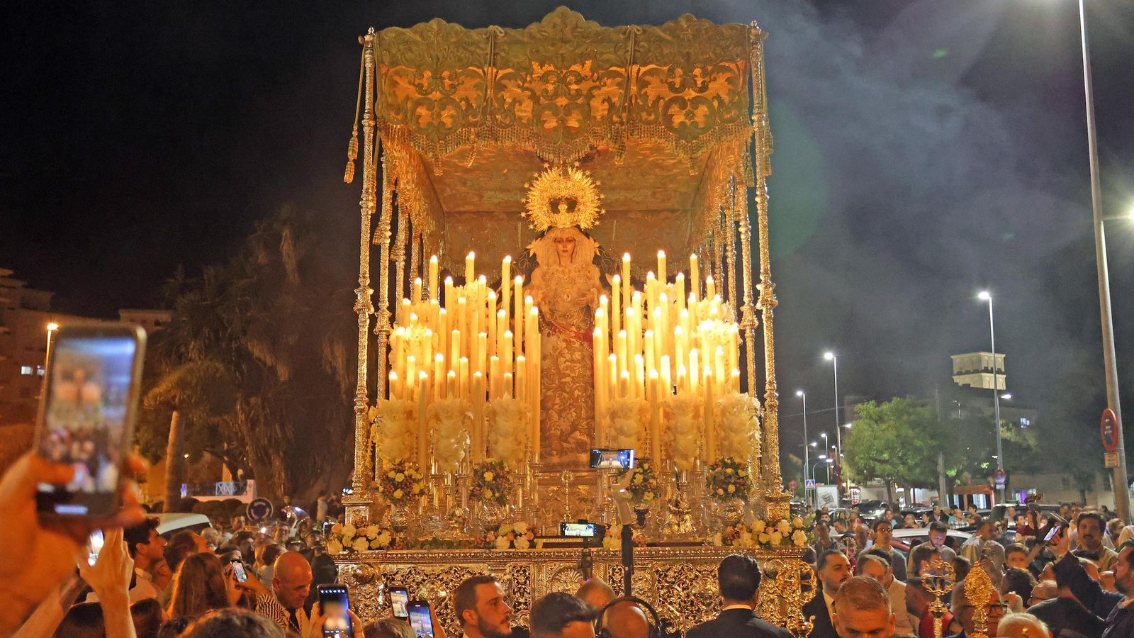 Jerez vive un prólogo de Magna Mariana con cinco traslados