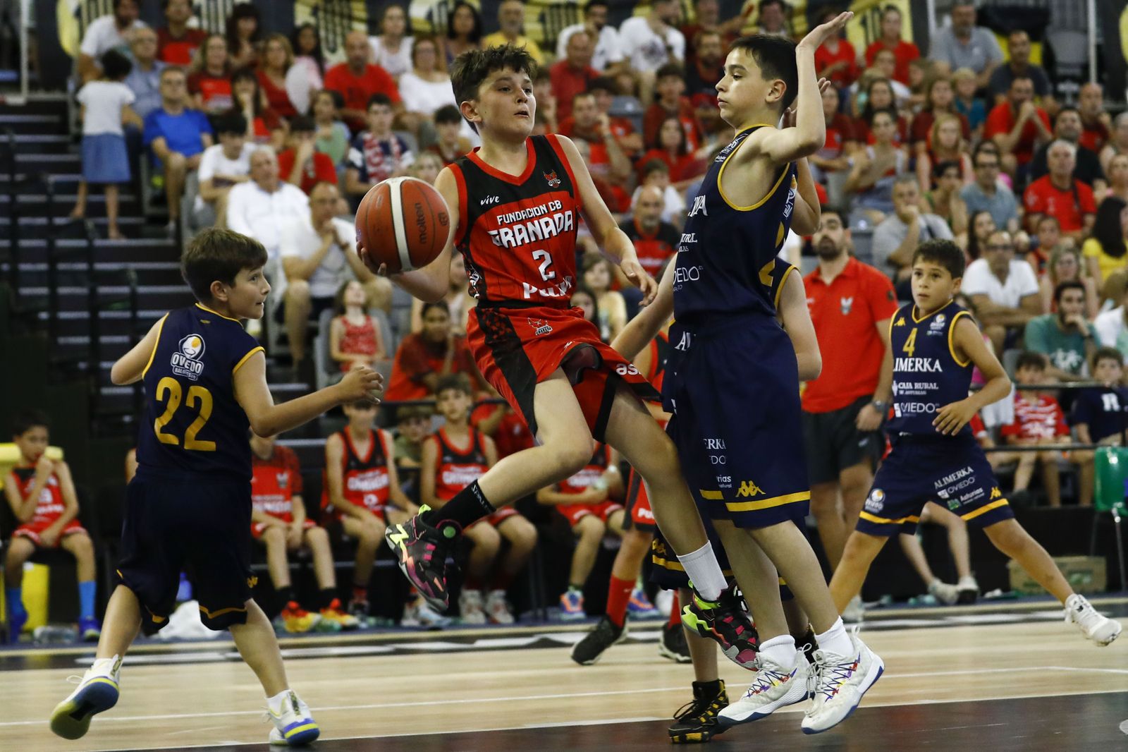 Encuéntrate en el partido de minibasket del Fundación CB Granada