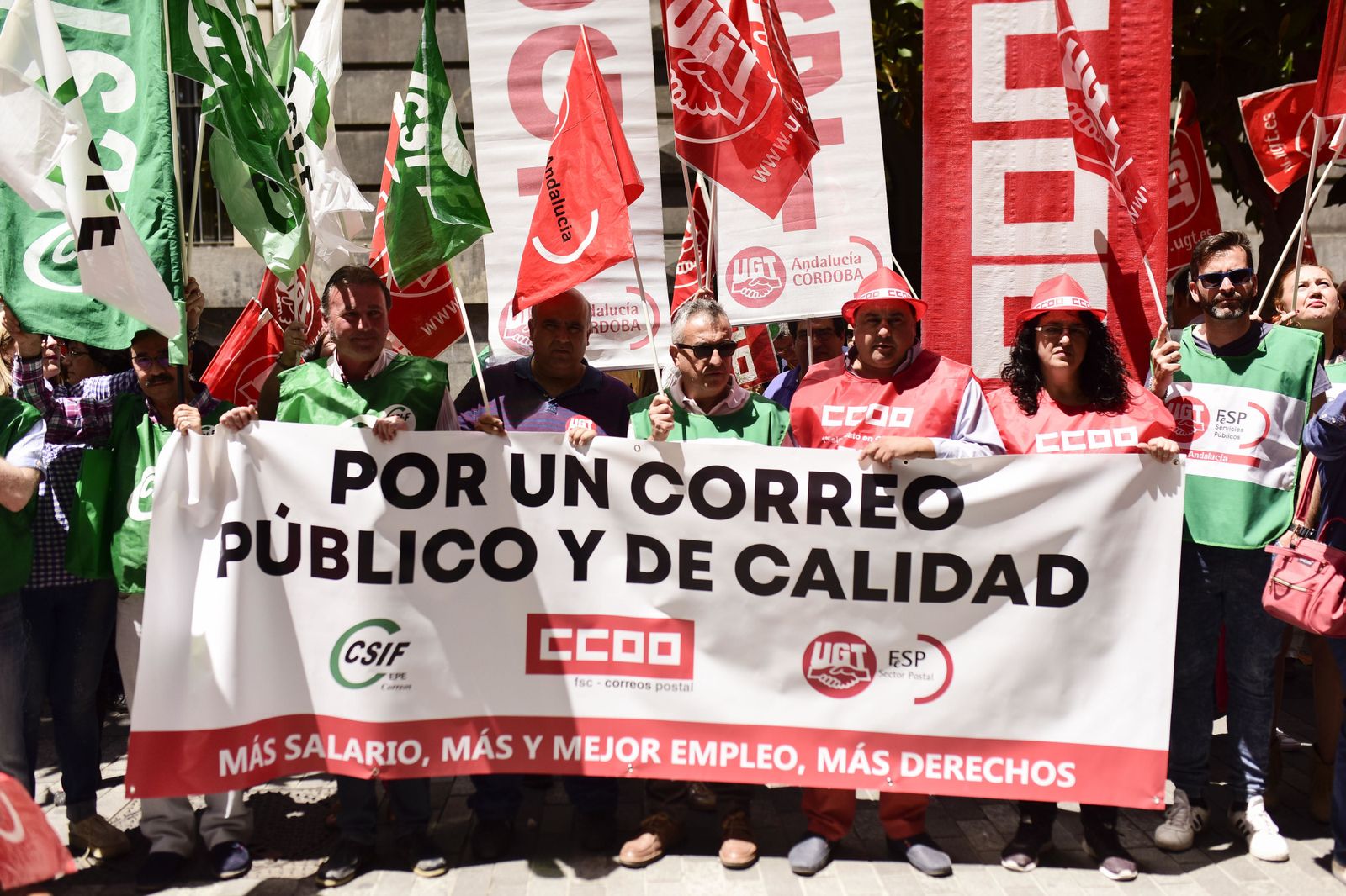 Primer paro parcial de la plantilla de Correos