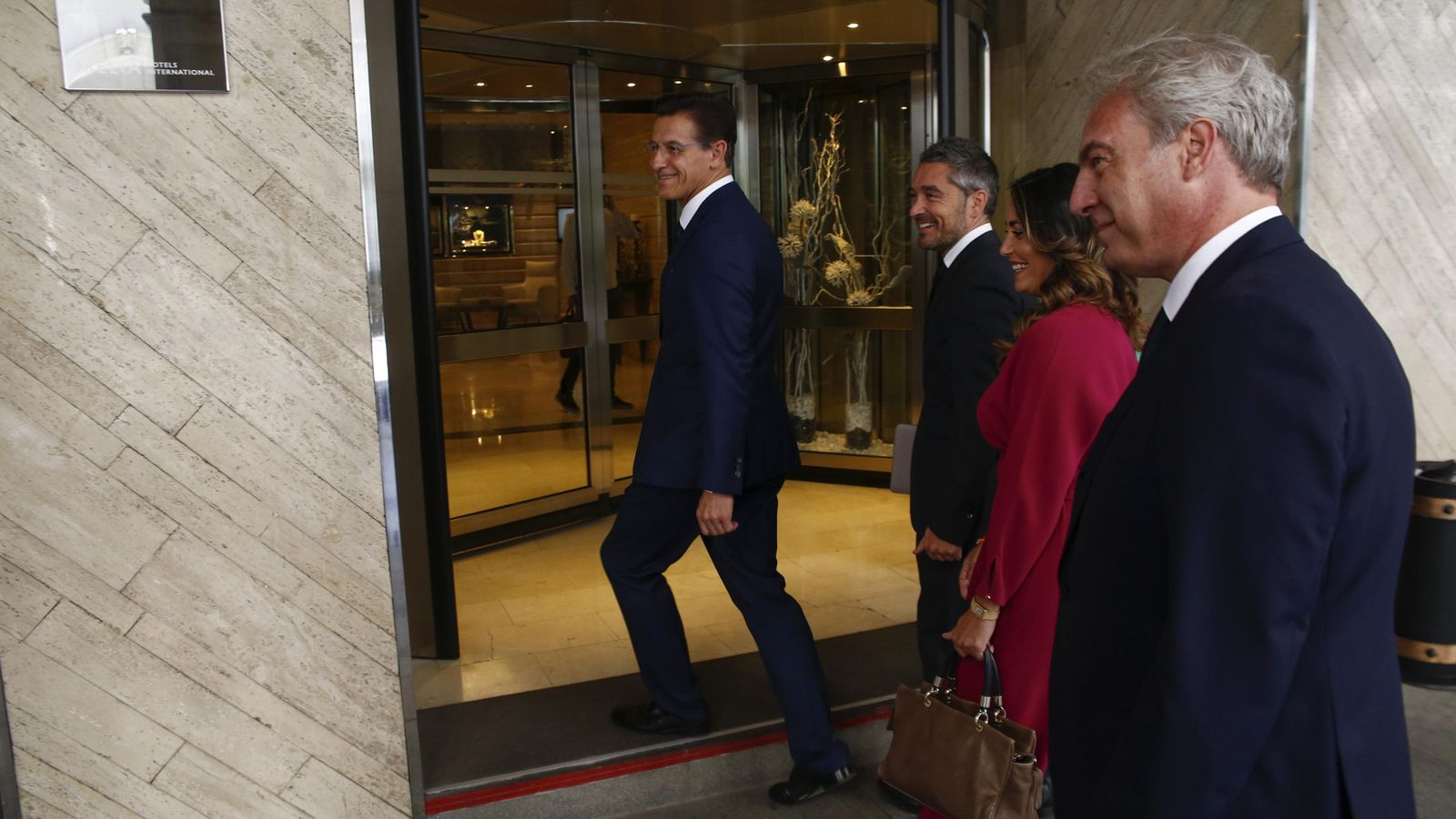 Salvador se reunió con Pérez media hora antes del pleno