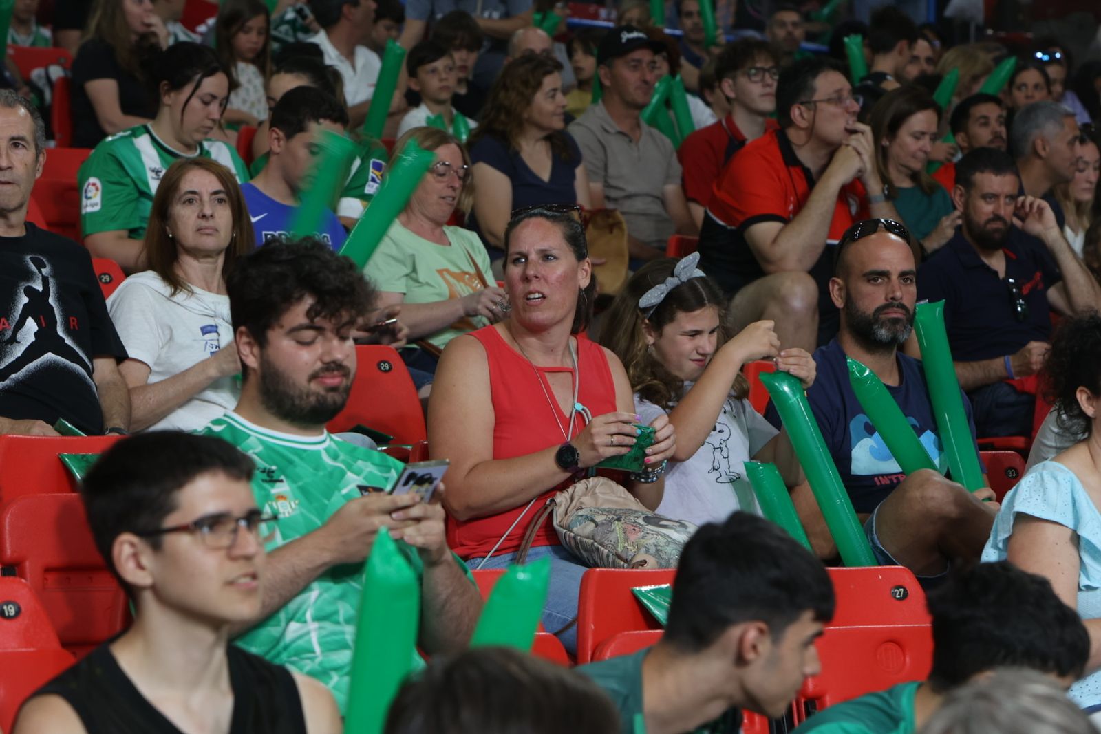 Búscate en el o Betis Granada de baloncesto