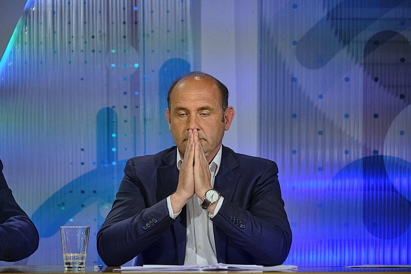 Los gestos de los candidatos durante el debate de las municipales en Onda Cádiz.