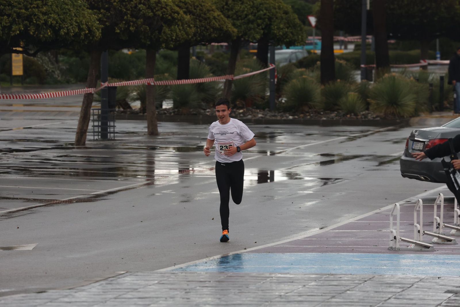La Carrera por el Día Internacional de la Mujer en Málaga, en fotos