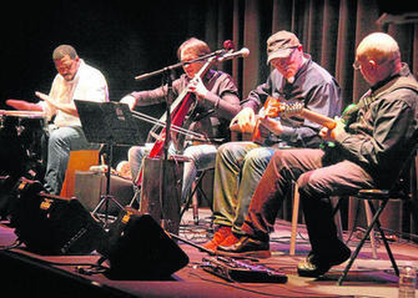 Una imagen del concierto ofrecido en la noche del viernes por Alameda en el teatro Pedro Muñoz Seca.