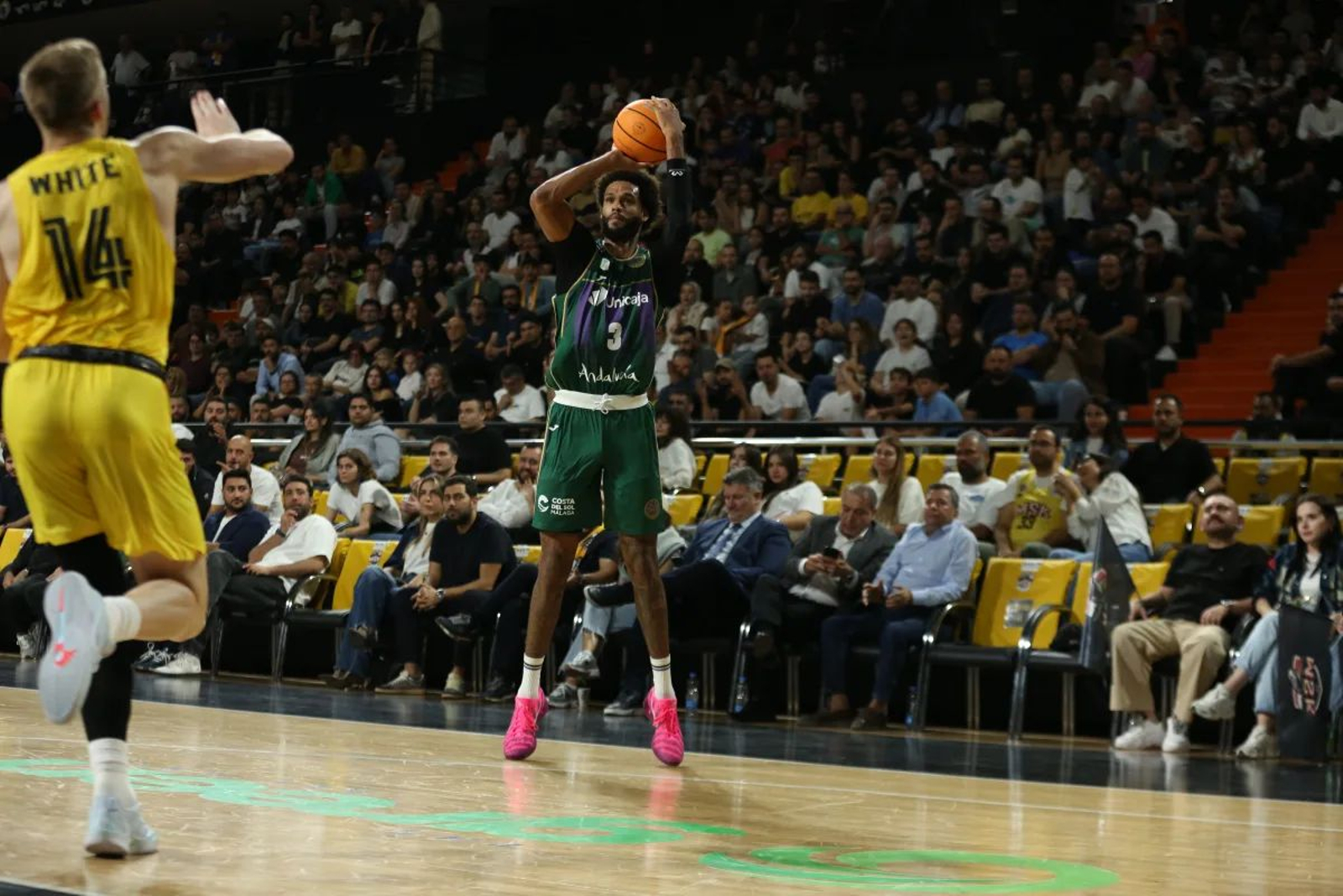 El Mersin-Unicaja, en fotos