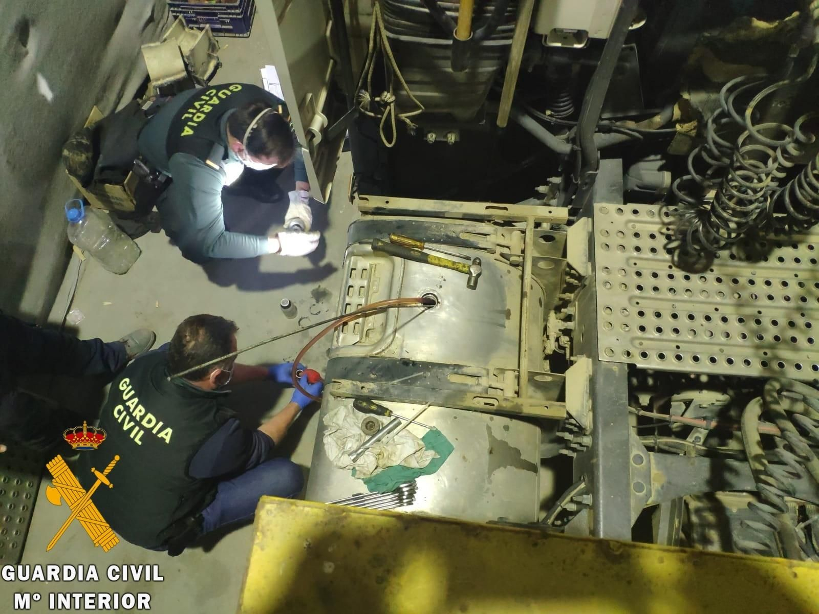 La Guardia Civil detecta varias infracciones e interviene más de trece mil litros de gasoil bonificado