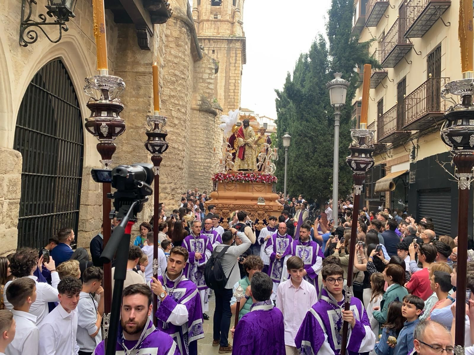 Tarde de Domingo de Ramos con cielos grises