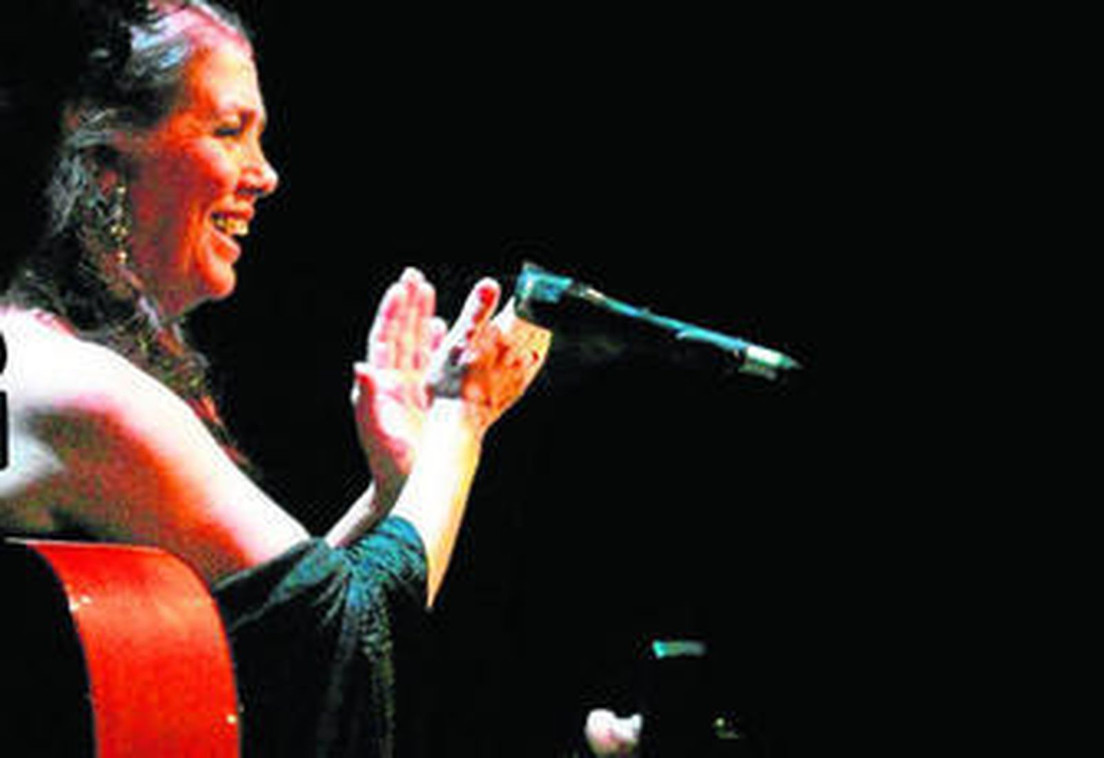 La cantaora sevillana Lole Montoya, durante una actuación.