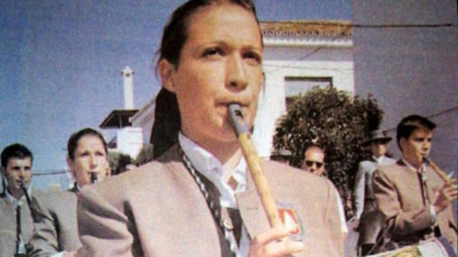 Rocío Albarrán Núñez, primera mujer tamborilera de España