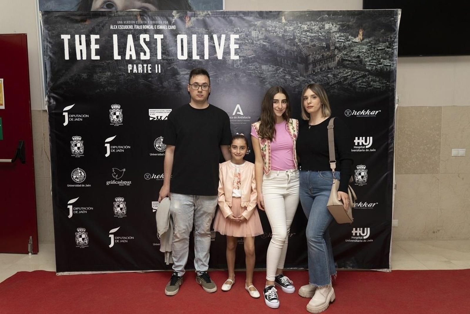 Imágenes de una noche para el recuerdo: así fue la premier de The Last Olive