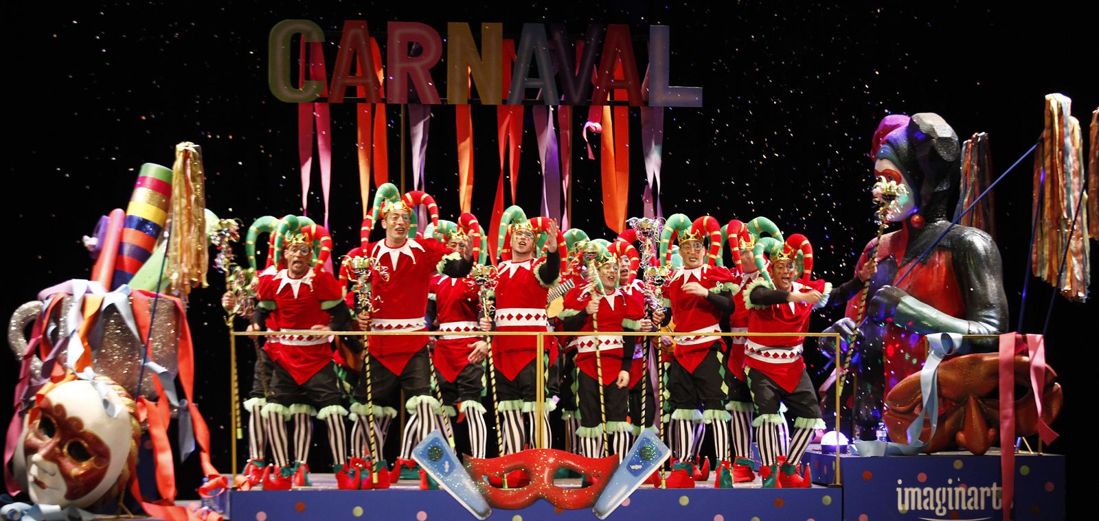 Las imágenes de la decimotercera función clasificatoria