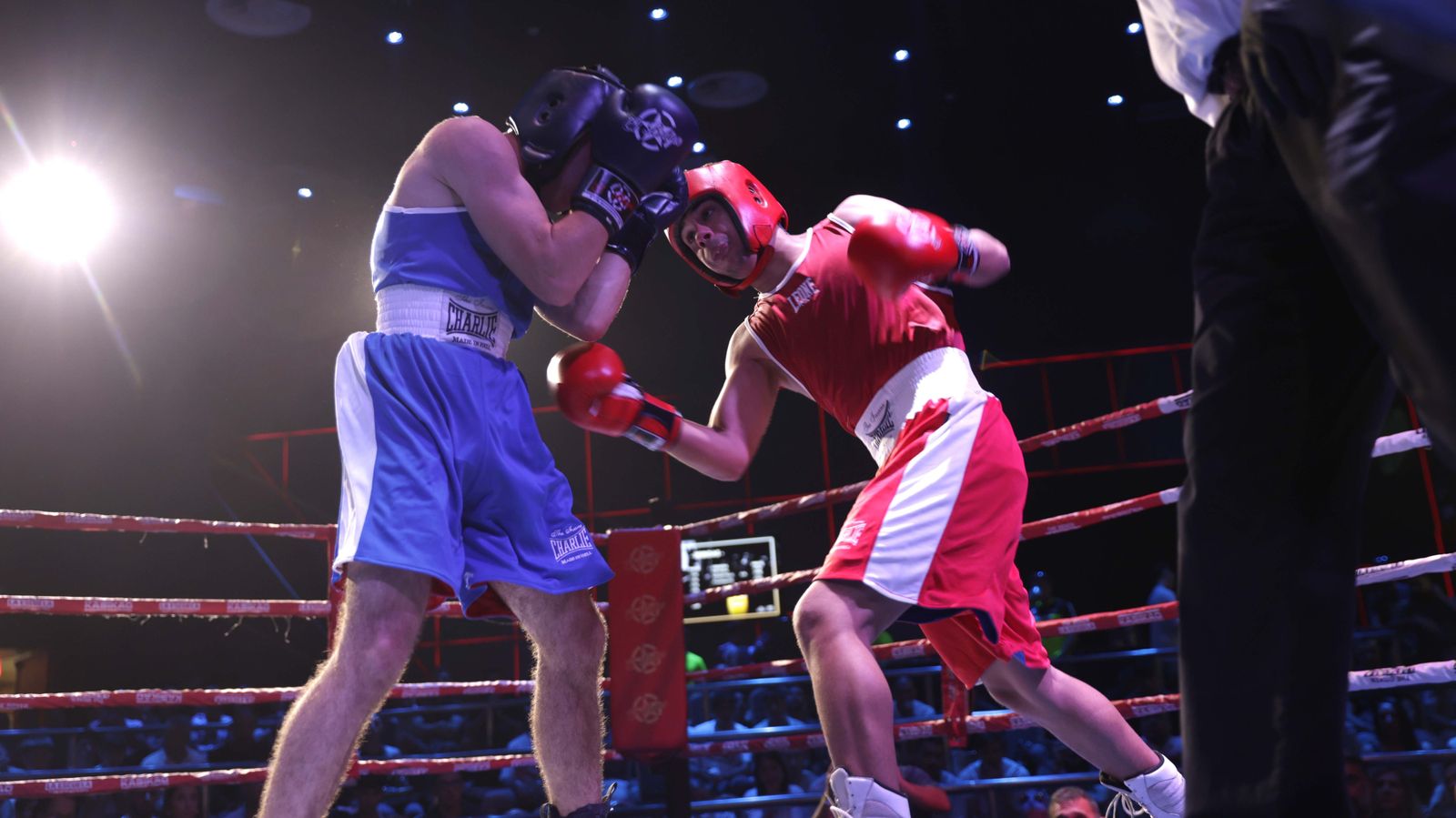 Las fotos de la VII Fight Night del Club Don Principe en San Roque