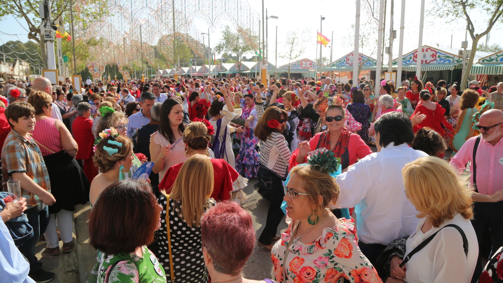 Buen ambiente en la Feria de Rota.