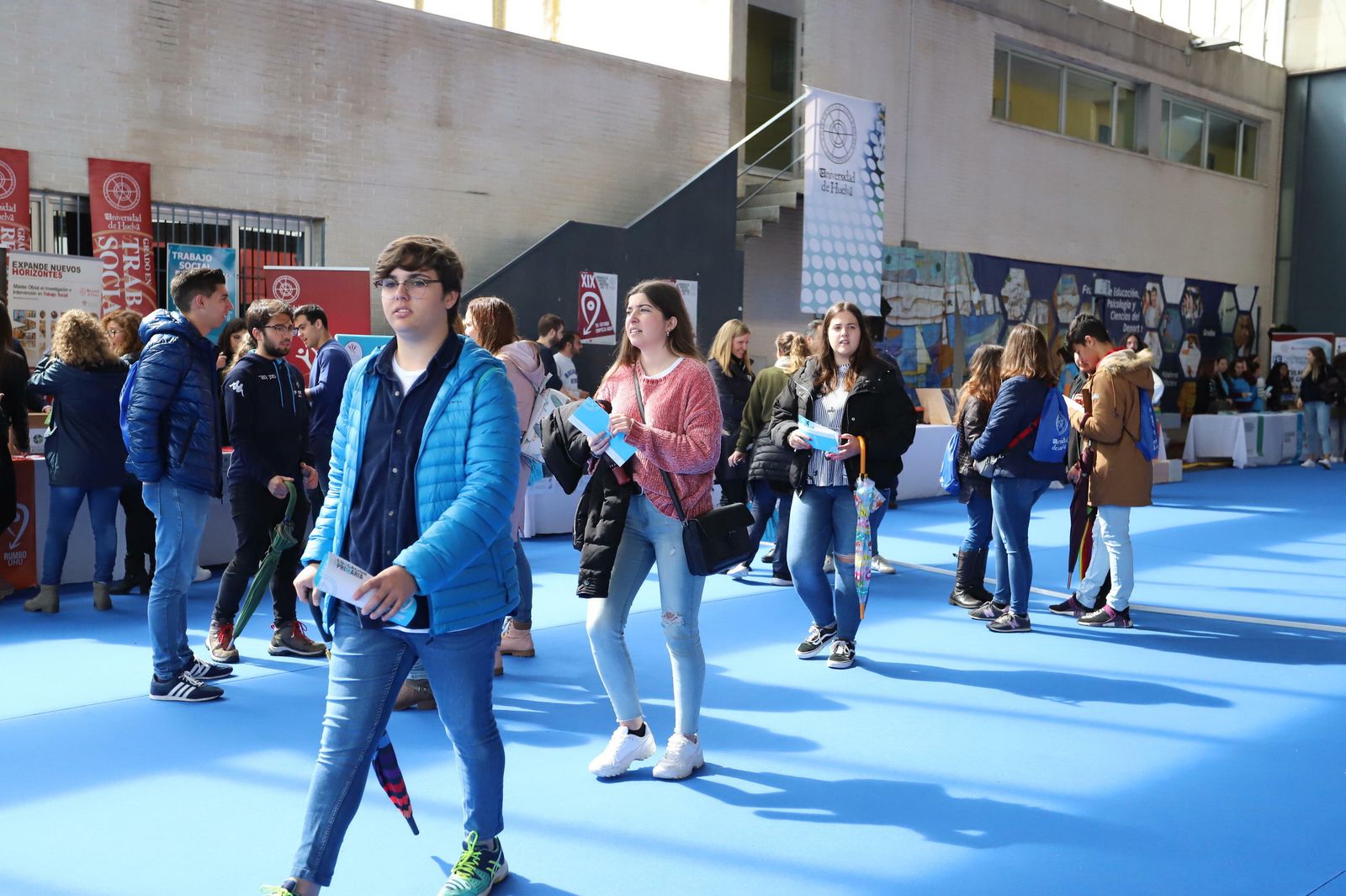 Las jornadas se celebran en el pabellón de deportes.