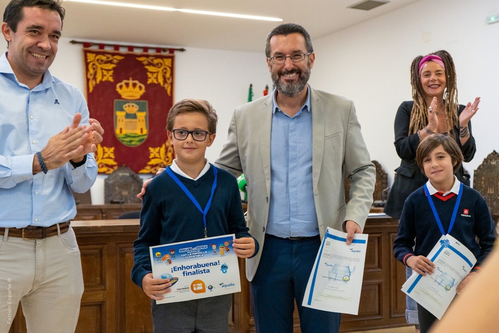 Los ganadores, junto a Juan Franco