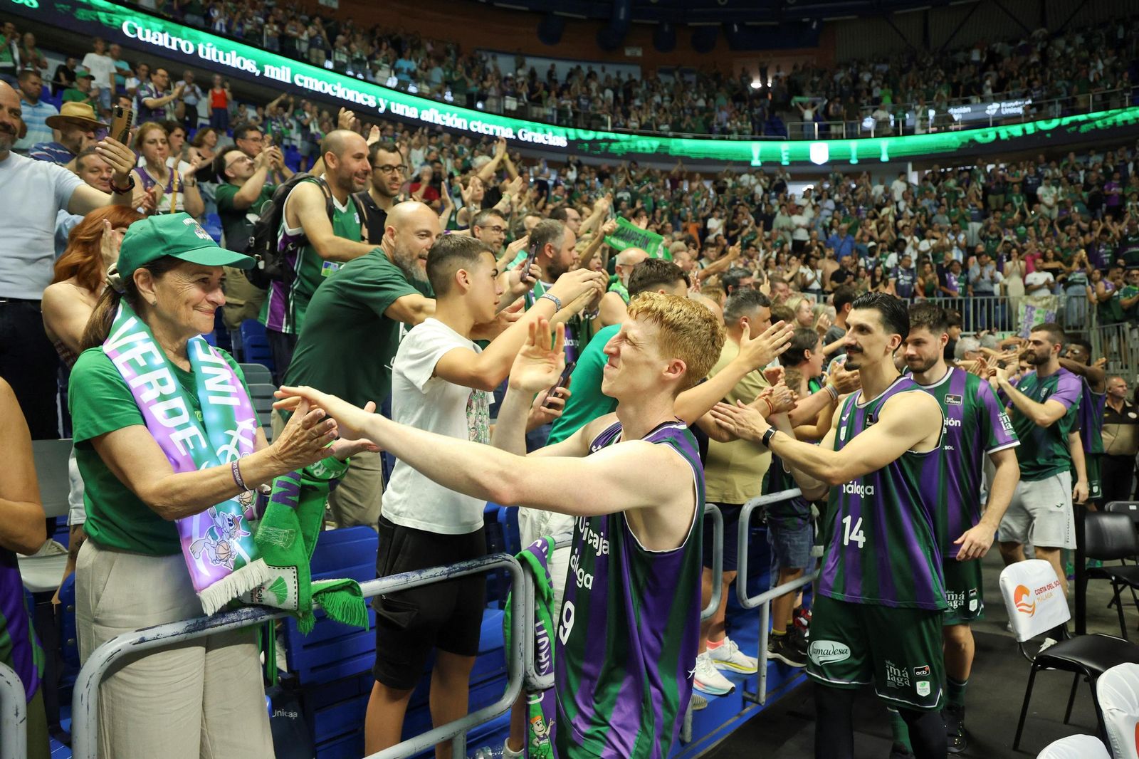 Piel de gallina con el adiós del Carpena al Unicaja