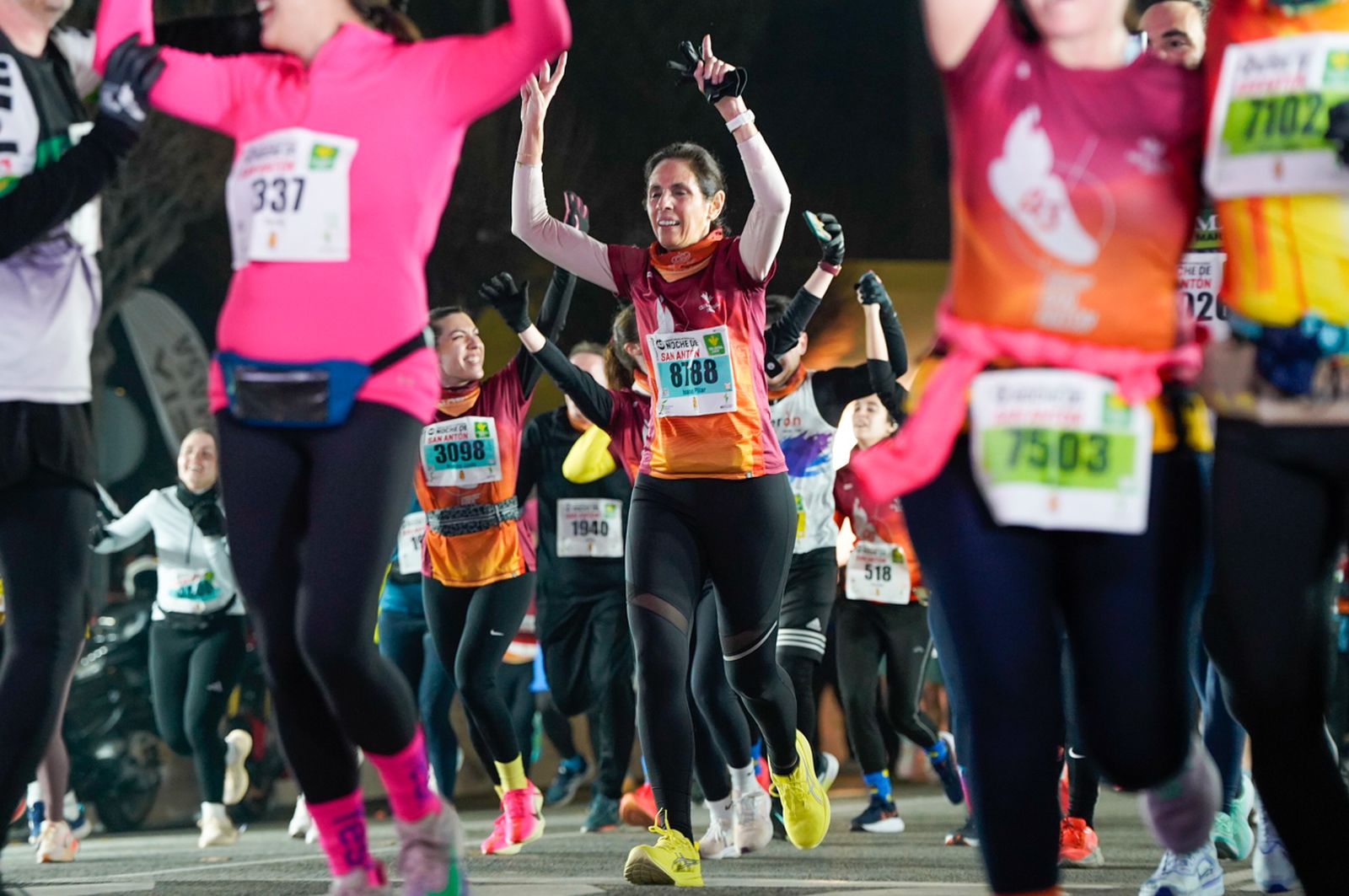 En imágenes: búscate en tu llegada a meta de la Carrera de San Antón 2026 (16)