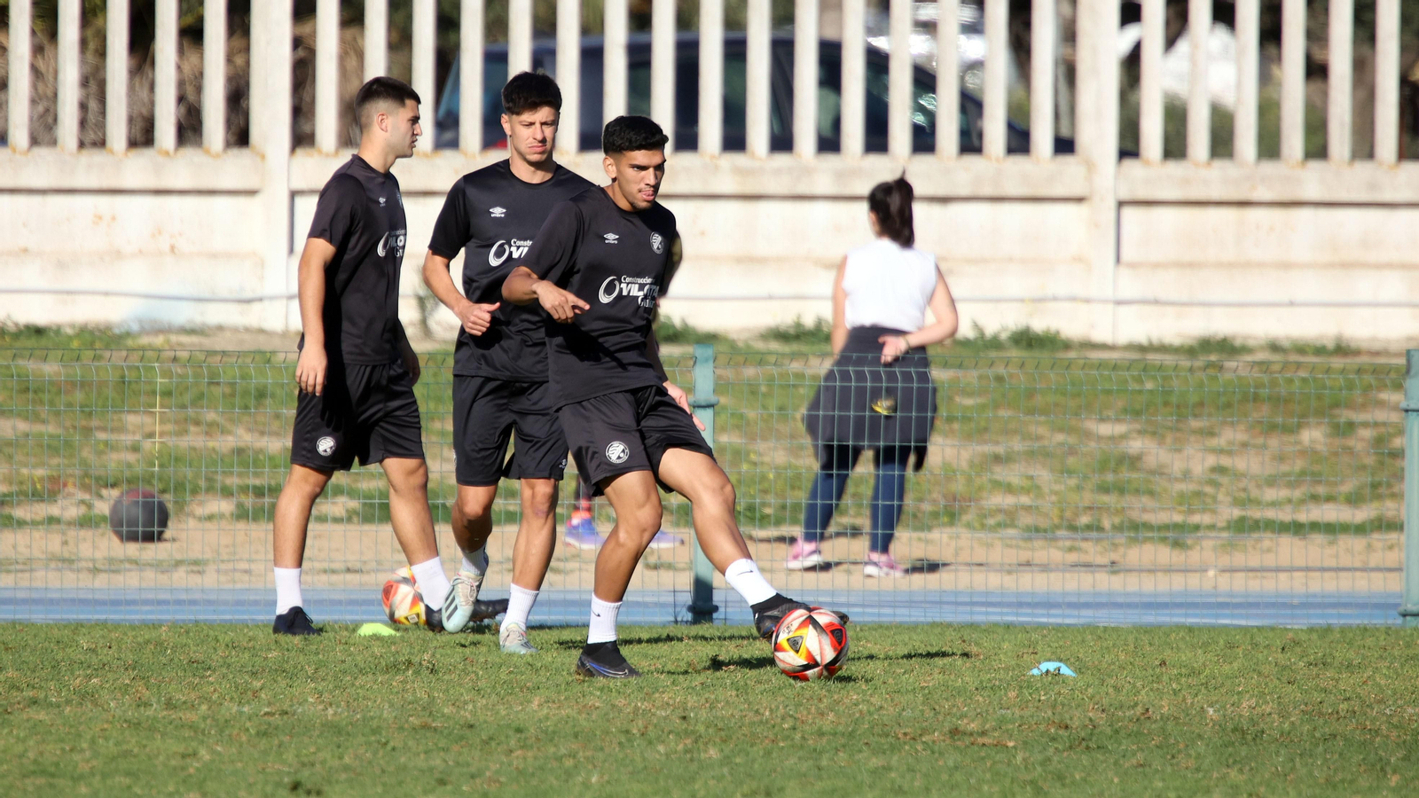 El Xerez DFC prepara con intensidad el derbi contra el Xerez CD