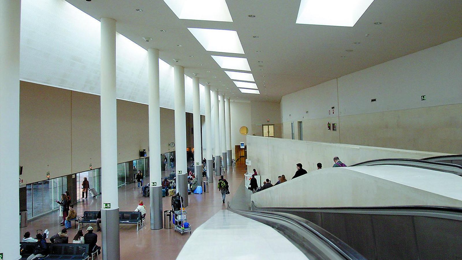 La estación de autobuses, también obra hecha para Sierra Nevada 1995