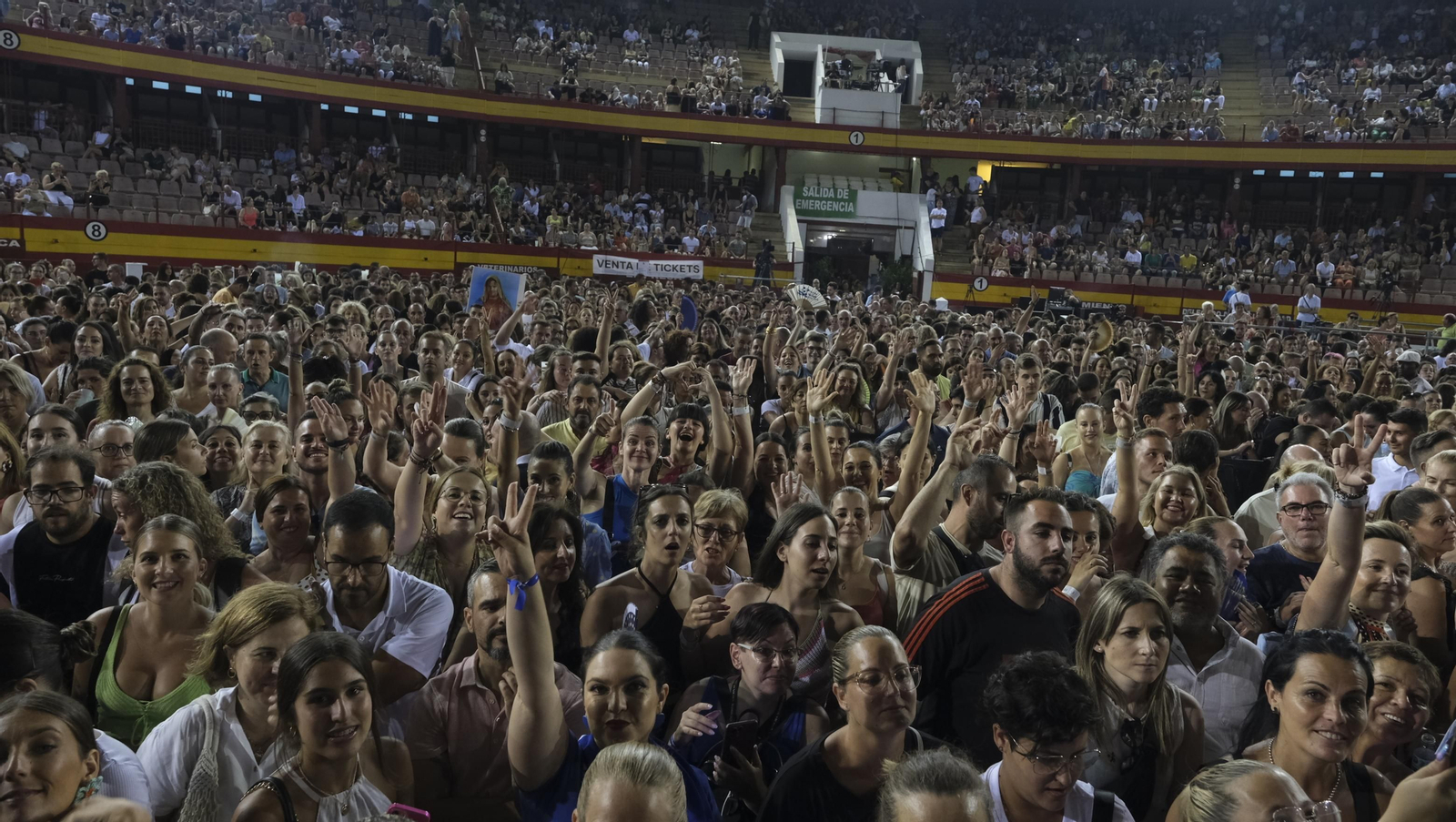 David Bisbal arrasa en su concierto de Roquetas de Mar