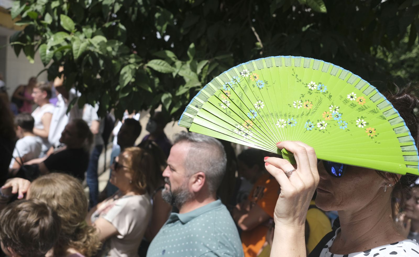 Protesta en el colegio Mediterráneo de Córdoba por los problemas de climatización, en imágenes