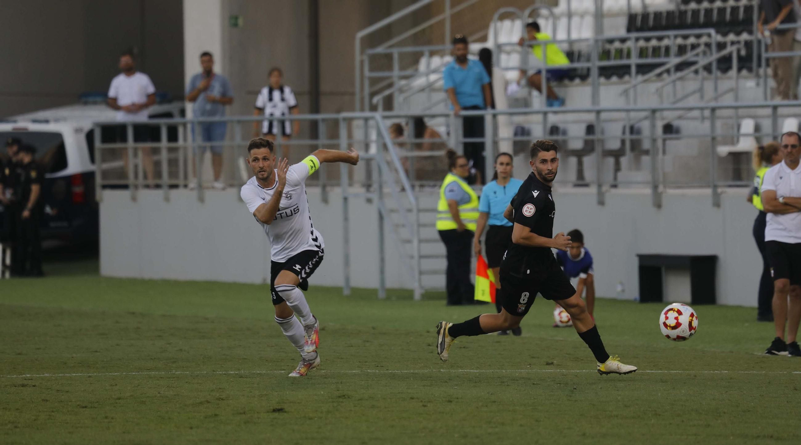 Las fotos del Balona-AD Ceuta de pretemporada en el Ciudad de La Línea (0-1)