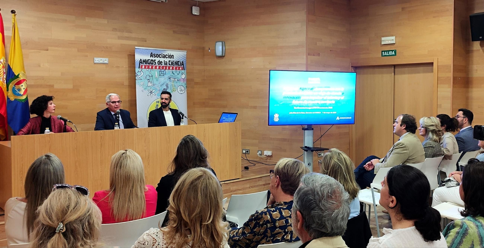 La conferencia inaugural de Diverciencia 2025.